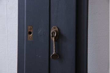 ペイント家具　落ち着いた色味のガラス戸(引き戸、建具)2枚セット