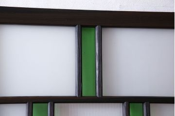 和製アンティーク　大正ロマン香る　色ガラス入りのガラス戸(引き戸、建具)2枚組