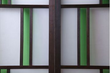 和製アンティーク　大正ロマン香る　色ガラス入りのガラス戸(引き戸、建具)2枚組