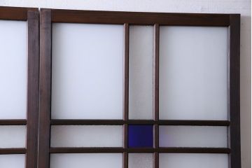 和製アンティーク　色ガラス入り　大正ロマンの雰囲気漂うガラス戸(引き戸、建具)2枚組