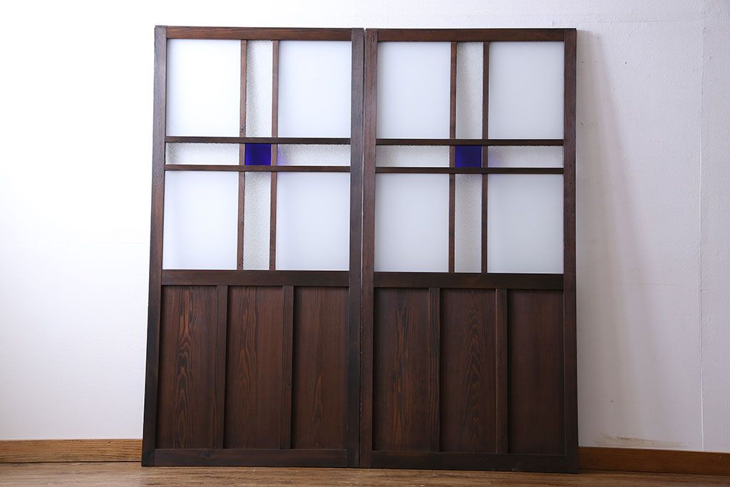 和製アンティーク　色ガラス入り　大正ロマンの雰囲気漂うガラス戸(引き戸、建具)2枚組