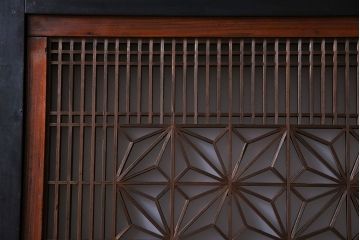 和製アンティーク　組子が目を引く　味わい深い風合いの帯戸(ガラス帯戸、板戸、引き戸、建具)4枚組