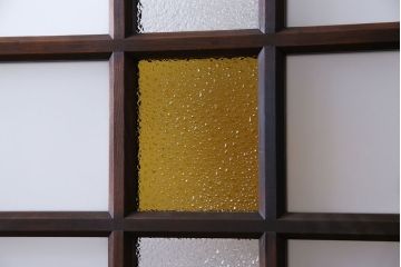 大正ロマン　色ガラス入りのアンティークガラス戸(引き戸、建具)2枚セット