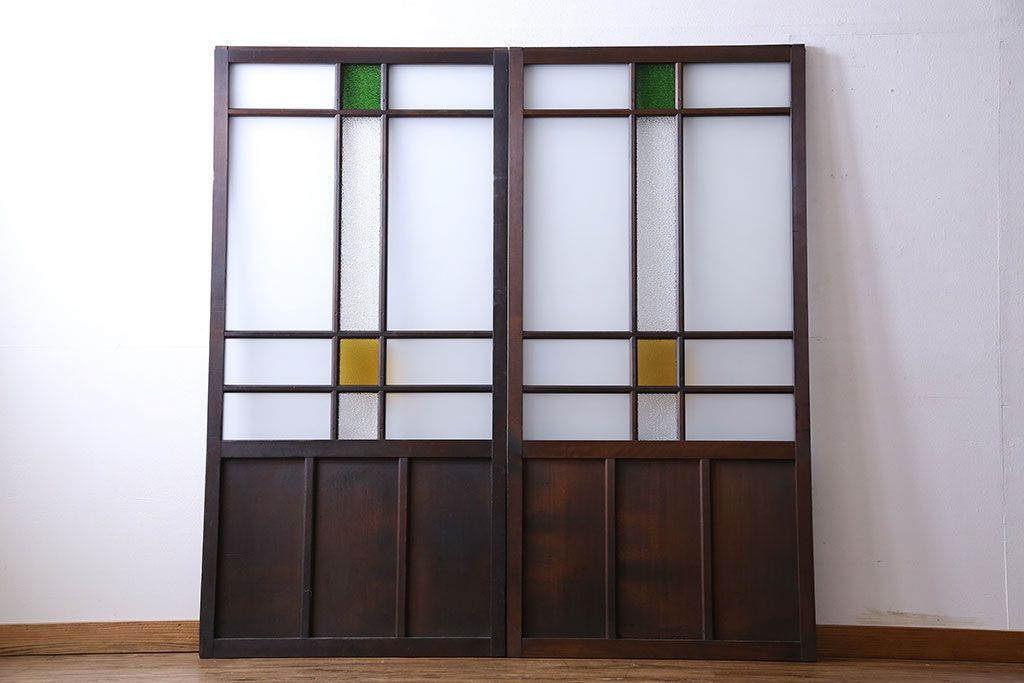 大正ロマン　色ガラス入りのアンティークガラス戸(引き戸、建具)2枚セット
