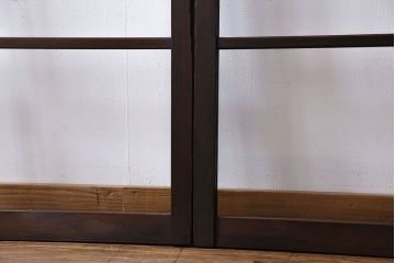 和モダンな古い木製のアンティークガラス戸(引き戸、建具、窓)2枚セット