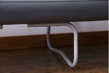 レトロ家具　昭和レトロ　落ち着いた色合いのシンプルなベンチ(長椅子)
