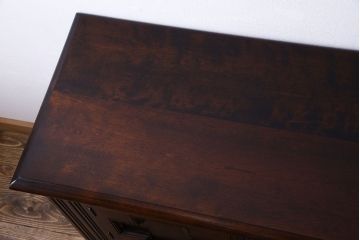 中古　松本民芸家具　デザインが印象的なD型サイドボード(収納棚)(定価43万円)