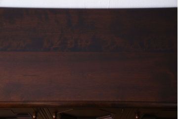 中古　松本民芸家具　デザインが印象的なD型サイドボード(収納棚)(定価43万円)