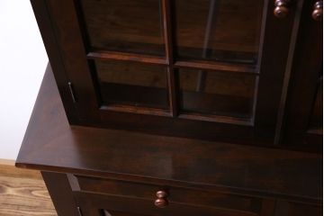 中古　美品　松本民芸家具　シックなA型食器棚(収納棚、戸棚)(定価47万円)