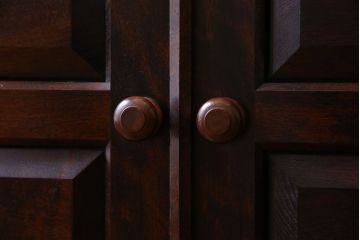 中古　美品　松本民芸家具　シックなA型食器棚(収納棚、戸棚)(定価47万円)