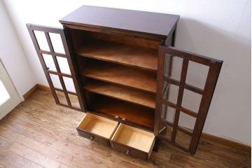 中古　北海道民芸家具　シックな存在感を放つ本箱(書棚、収納棚)(1)