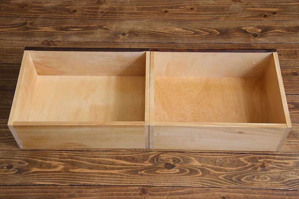 中古　北海道民芸家具　シックな存在感を放つ本箱(書棚、収納棚)(1)