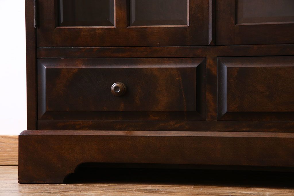 中古　北海道民芸家具　シックな存在感を放つ本箱(書棚、収納棚)(1)