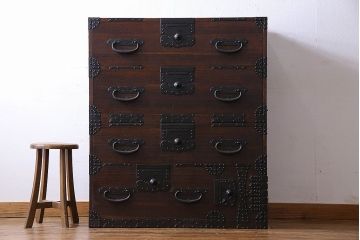 アンティーク家具　和製アンティーク　関東産　金具が立派な総桐材のアンティークチェスト(時代箪笥、衣装箪笥、重ね箪笥、桐箪笥、桐たんす)