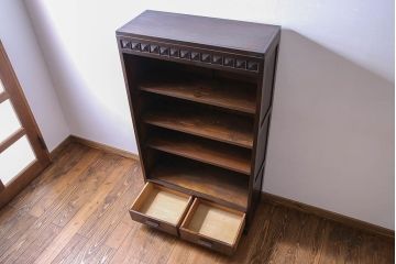 アンティーク家具　昭和期　ナラ材　シックなデザインの引き出し付きブックシェルフ(本棚、飾り棚、陳列棚)