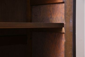 アンティーク家具　昭和期　ナラ材　シックなデザインの引き出し付きブックシェルフ(本棚、飾り棚、陳列棚)