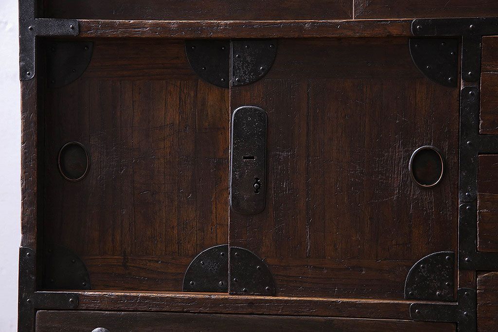 アンティーク家具　明治大正期　前面桐材　古い木の質感が味わい深いアンティークチェスト(小箪笥、小引き出し、帳場箪笥、桐箪笥、桐たんす)