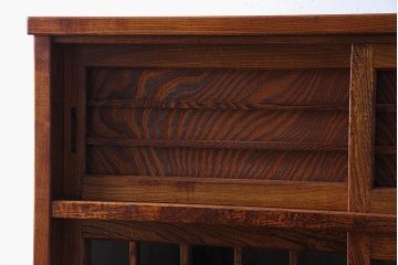 中古　高級品　松本伝統　指物工芸家具　本漆塗りが高級感漂う食器棚(水屋箪笥、収納棚、キャビネット)(定価52万円)