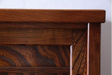 中古　高級品　松本伝統　指物工芸家具　本漆塗りが高級感漂う食器棚(水屋箪笥、収納棚、キャビネット)(定価52万円)