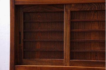 中古　高級品　松本伝統　指物工芸家具　本漆塗りが高級感漂う食器棚(水屋箪笥、収納棚、キャビネット)(定価52万円)