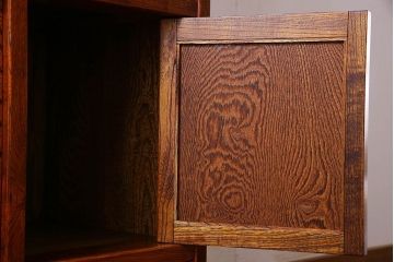 中古　高級品　松本伝統　指物工芸家具　本漆塗りが高級感漂う食器棚(水屋箪笥、収納棚、キャビネット)(定価52万円)