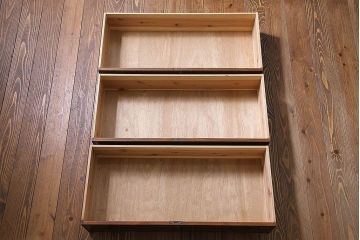 レトロ家具　昭和レトロ　チェッカーガラス入りのレトロなチェスト(タンス、衣装箪笥、引き出し、キャビネット)