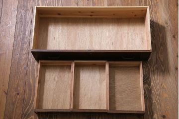 レトロ家具　昭和レトロ　チェッカーガラス入りのレトロなチェスト(タンス、衣装箪笥、引き出し、キャビネット)