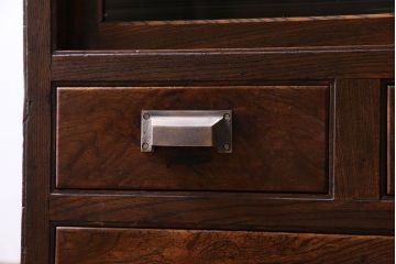 アンティーク家具　明治大正期　前面ケヤキ材　モールガラスがお洒落なアンティークキャビネット(収納棚、戸棚)