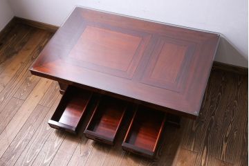 アンティーク雑貨　中古　カリン材　ガラス天板付きの四尺関西火鉢(長火鉢、囲炉裏、ローテーブル、花梨材)