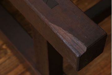 アンティーク雑貨　和製アンティーク　しっかりとした造りのシックなテーブル(作業台、サイドテーブル、花台)