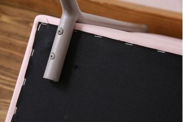 レトロ家具　昭和レトロ　落ち着いた色合いのシンプルなベンチ(長椅子)(1)