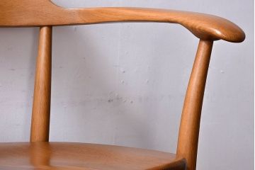 中古　飛騨産業　キツツキマーク　CRESCENT(クレセント)シリーズ　SG261A　ダイニングチェア(アームチェア、椅子、イス)(3)