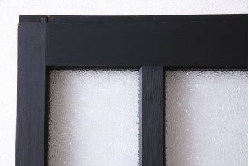 レトロガラス使用!ブラックカラーペイントが素敵なガラス戸(引き戸、建具)