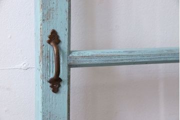 取っ手付き!アンティークペイントの古いガラス戸(引き戸、建具)