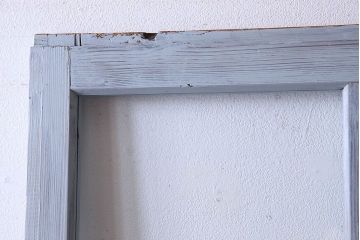 レトロガラス入り!爽やかな色合いが素敵なアンティークペイントのガラス戸(引き戸、建具)