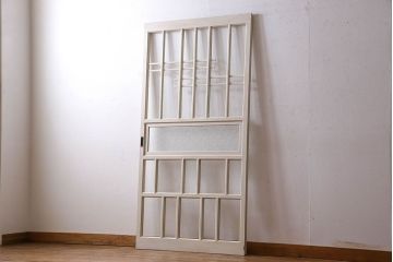 ペイント家具　変わったデザインが目を引く引き戸1枚(ガラス戸、ガラス帯戸、建具)(1)