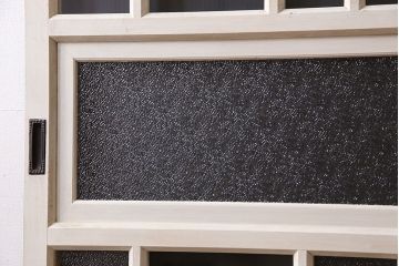 ペイント家具　変わったデザインが目を引く引き戸1枚(ガラス戸、ガラス帯戸、建具)(2)