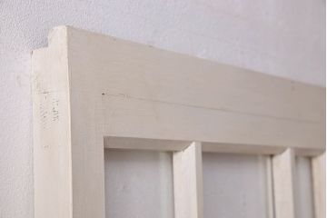 ペイント家具　変わったデザインが目を引く引き戸1枚(ガラス戸、ガラス帯戸、建具)(2)