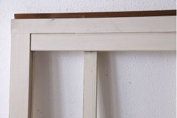 ペイント家具　変わったデザインが目を引く引き戸1枚(ガラス戸、ガラス帯戸、建具)(2)