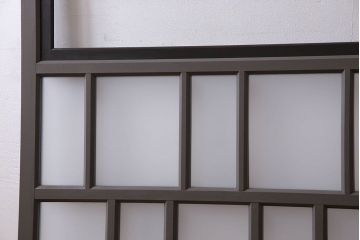 ペイント家具　変わったデザインが目を引く引き戸(ガラス戸、ガラス帯戸、建具)2枚組