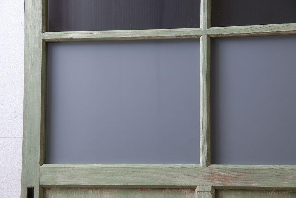 くすんだグリーンの色合いが可愛らしいアンティークペイントガラス戸(引き戸、建具)2枚組