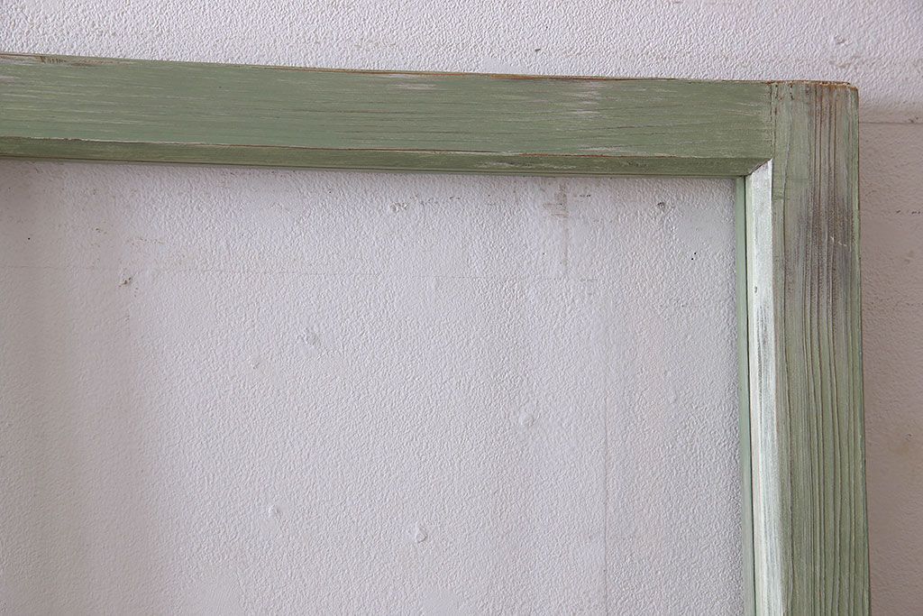 くすんだグリーンの色合いが可愛らしいアンティークペイントガラス戸(引き戸、建具)2枚組