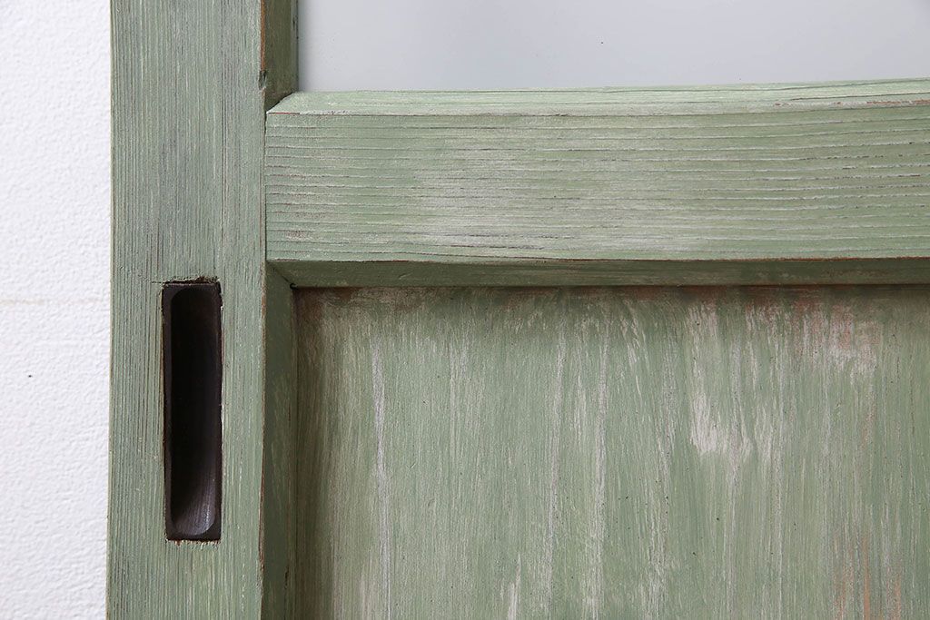 くすんだグリーンの色合いが可愛らしいアンティークペイントガラス戸(引き戸、建具)2枚組