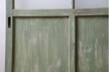 くすんだグリーンの色合いが可愛らしいアンティークペイントガラス戸(引き戸、建具)2枚組