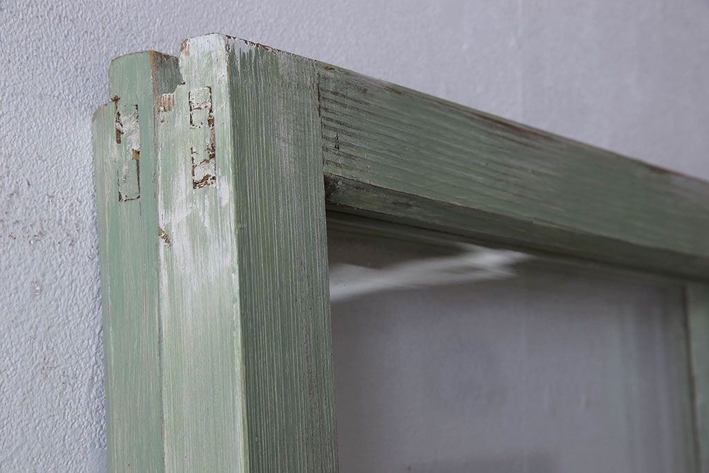 くすんだグリーンの色合いが可愛らしいアンティークペイントガラス戸(引き戸、建具)2枚組