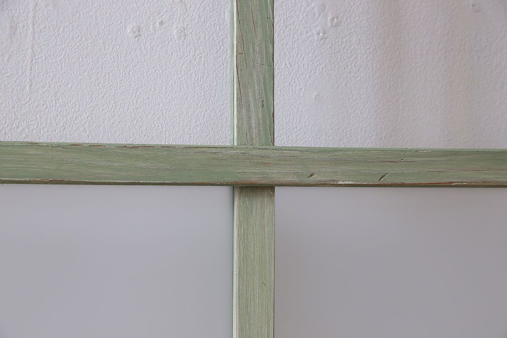 くすんだグリーンの色合いが可愛らしいアンティークペイントガラス戸(引き戸、建具)2枚組