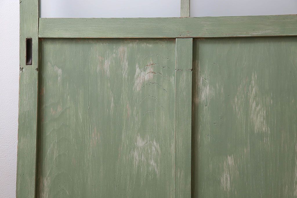 くすんだグリーンの色合いが可愛らしいアンティークペイントガラス戸(引き戸、建具)2枚組
