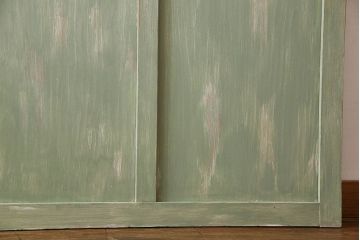 くすんだグリーンの色合いが可愛らしいアンティークペイントガラス戸(引き戸、建具)2枚組