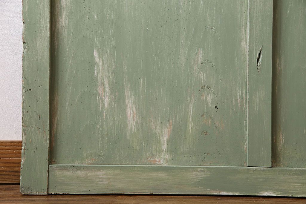 くすんだグリーンの色合いが可愛らしいアンティークペイントガラス戸(引き戸、建具)2枚組