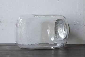 アンティーク雑貨　昭和レトロな古い蓋付きアンティーク猫瓶(ガラス瓶)(1)